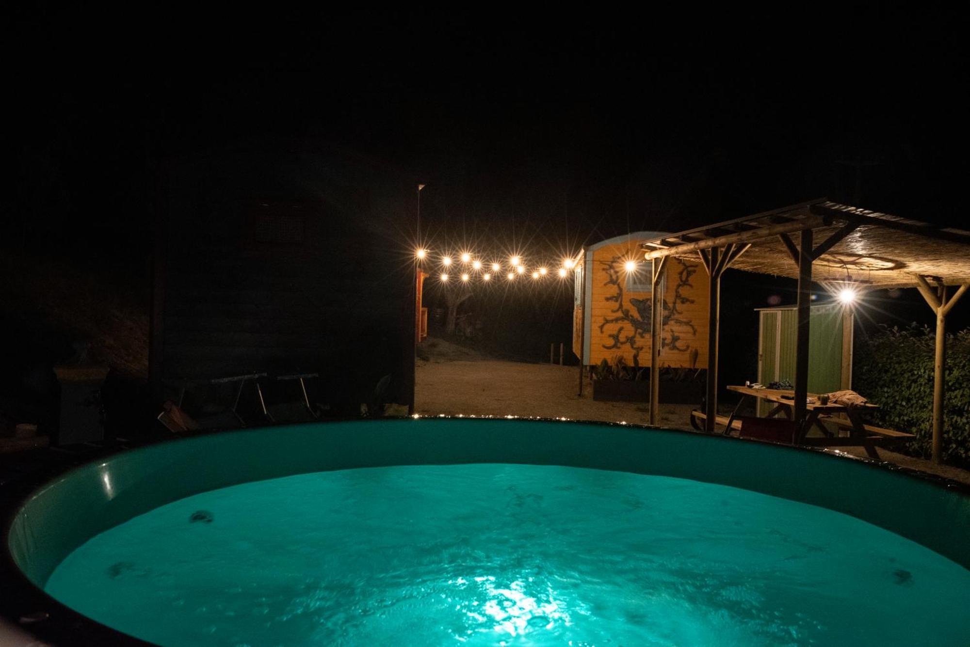 Agriturismo La Rovere - I Carrozzoni Gitani Cossano Belbo Exteriör bild